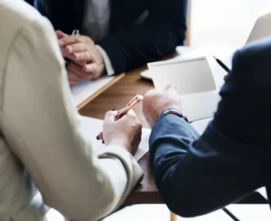 La LO 1/2025 y su impacto en la Justicia en Elche: una reforma necesaria condicionada por la falta de medios